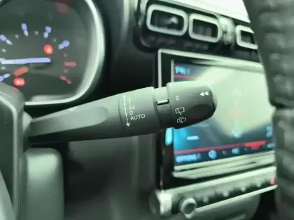 Photo 16 Citroën C3 Aircross  PureTech 130 S&S EAT6 Shine Pack