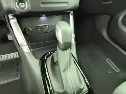 Photo 23 Citroën C3 Aircross  PureTech 130 S&S EAT6 Shine Pack