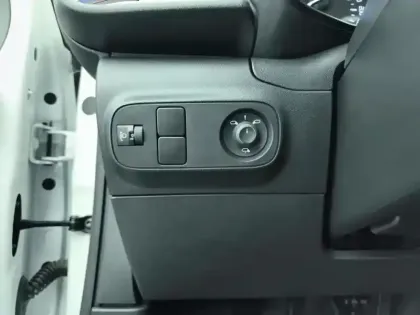 Photo 16 Citroën C3  PureTech 83 S&S BVM5 C-Series