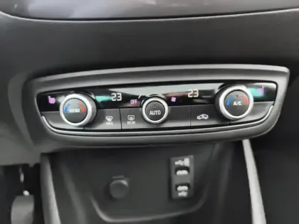 Photo 12 Opel Crossland X Gén. I Ph1 Ultimate 5