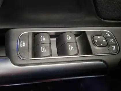 Photo 32 Mercedes GLA Gén. II (H247) Ph2 AMG Line 5