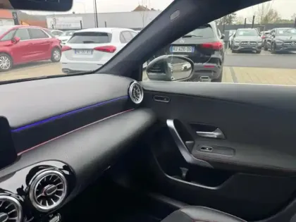 Photo 13 Mercedes Classe A 250 e AMG Line