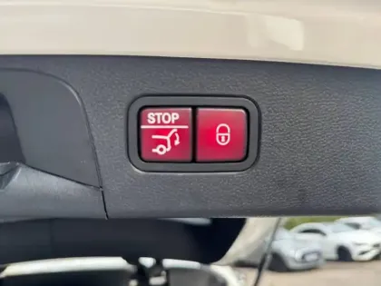 Photo 14 Mercedes Classe GLC GLC 300de 4MATIC SUV AMG Line