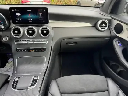 Photo 19 Mercedes Classe GLC GLC 300de 4MATIC SUV AMG Line