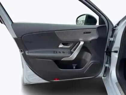 Photo 11 Mercedes Classe A 180 d Progressive Line