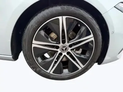 Photo 8 Mercedes Classe A 180 d Progressive Line