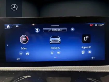 Photo 19 Mercedes Classe A 200 d AMG Line