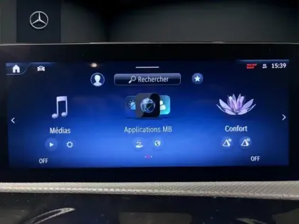 Photo 18 Mercedes Classe A 200 d AMG Line