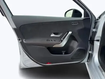 Photo 11 Mercedes Classe A 200 AMG Line