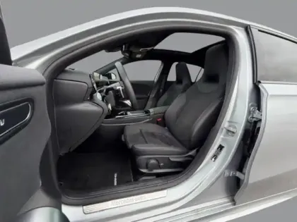 Photo 13 Mercedes Classe A 200 AMG Line