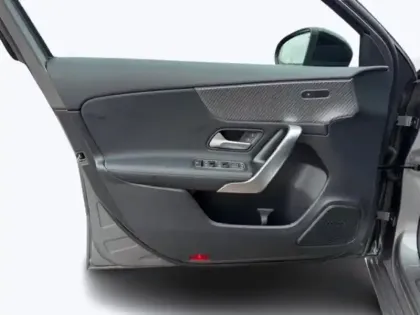 Photo 22 Mercedes Classe A Gén. IV (W177) Ph2 Progressive Line 5