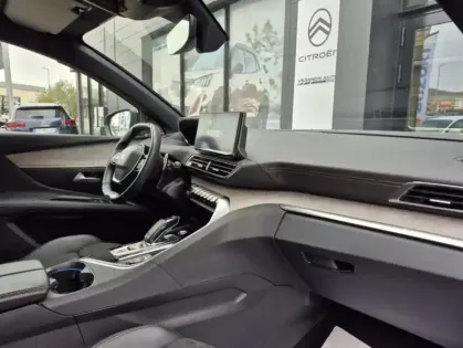 Photo 29 Peugeot 3008 Gén. II Ph2 GT Pack 5