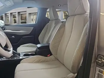 Photo 8 DS DS 3  Crossback E-Tense La Première 4cv