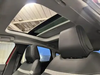 Photo 12 Citroën C4  PureTech 130ch S&S Shine EAT8