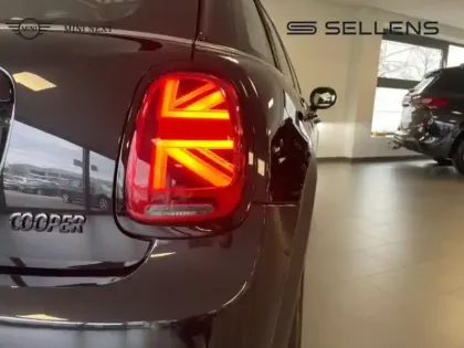 Photo 24 Mini Mini Gén. III (F55) Ph3 Edition Premium Plus 5