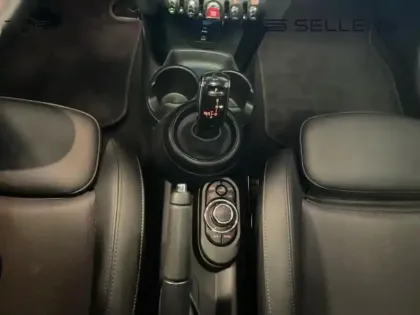 Photo 12 Mini Mini  5 Portes Cooper 136ch Edition Premium Plus BVA7