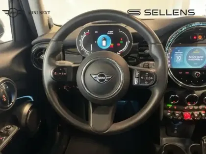 Photo 5 Mini Mini  5 Portes Cooper 136ch Edition Premium Plus BVA7