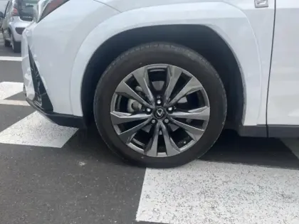 Photo 12 Lexus UX  250h 2WD F SPORT Executive MY22