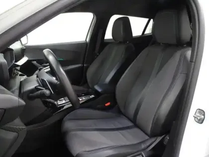 Photo 6 Peugeot 2008  1.5 BlueHDi 130ch S&S Allure Pack EAT8