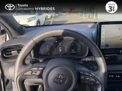 Photo 12 Toyota Yaris  130h Collection 5p