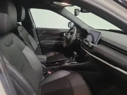 Photo 9 Jeep Compass  1.3 Turbo T4 190ch PHEV 4xe 80th Anniversary AT6 eAWD