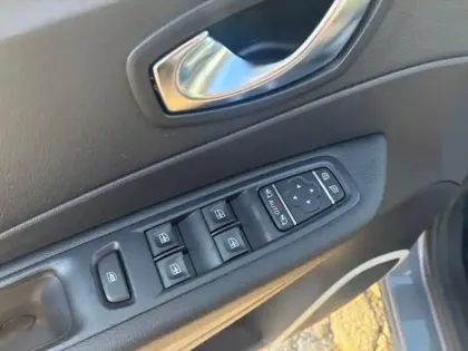 Photo 14 Renault Captur Gén. I (J87) Ph2 Zen 5