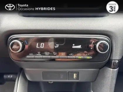 Photo 10 Toyota Yaris  116h Design 5p MC22