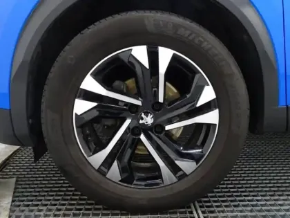 Photo 9 Peugeot 2008  1.2 PureTech 100ch S&S Allure