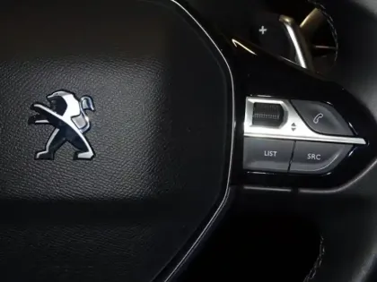 Photo 11 Peugeot 3008  1.2 PureTech 130ch S&S Allure Pack EAT8