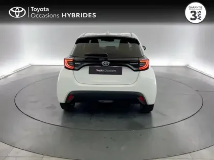 Photo 7 Toyota Yaris  116h Design 5p MC24