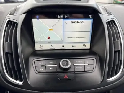 Photo 12 Ford C-Max  1.0 EcoBoost 125ch Stop&Start Titanium Euro6.2