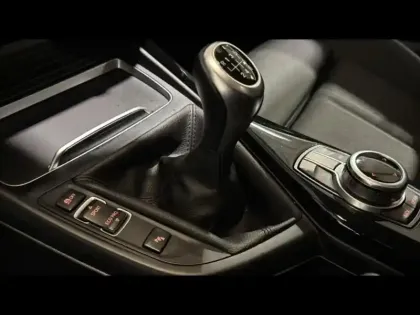 Photo 9 BMW Serie 1 Série 1 116d 116ch Business Design 5p