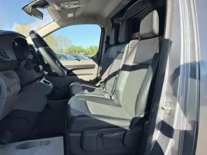 Photo 7 Opel Vivaro Gén. III Ph1 Pack Clim 4