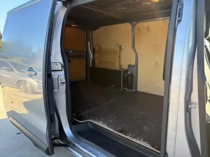 Photo 10 Opel Vivaro Gén. III Ph1 Pack Clim 4