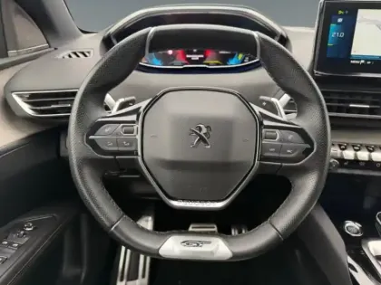 Photo 26 Peugeot 3008  HYBRID 225ch GT Line e-EAT8 10cv