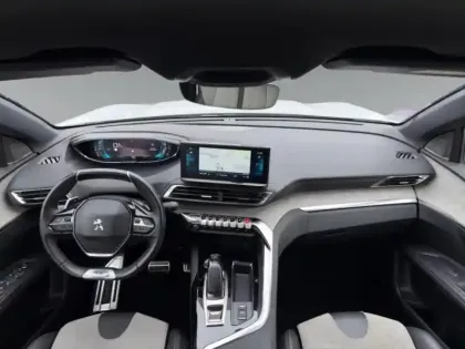 Photo 24 Peugeot 3008  HYBRID 225ch GT Line e-EAT8 10cv