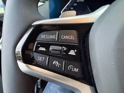 Photo 9 BMW Serie 3 Série 3 320iA xDrive 184ch M Sport