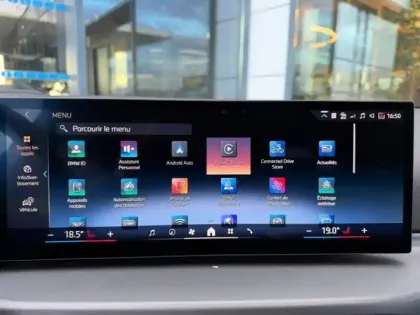 Photo 8 BMW Serie 3 Série 3 320iA xDrive 184ch M Sport