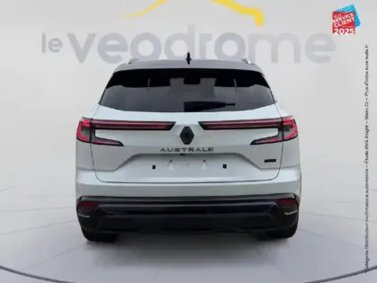 Photo 6 Renault Austral  1.2 E-Tech full hybrid 200ch Iconic- 23 GPS Camera Carplay