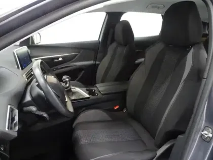 Photo 6 Peugeot 3008  1.2 PureTech 130ch S&S Active Pack