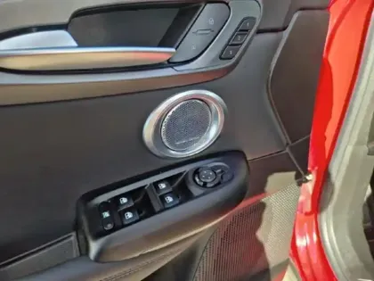 Photo 13 Alfa Romeo Tonale  1.3 PHEV 280ch Edizione Speciale AT6 e-Q4