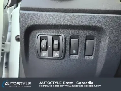 Photo 13 Renault Captur  1.3 TCe 150ch FAP Intens EDC