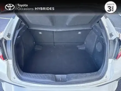 Photo 9 Toyota C-HR  122h Graphic 2WD E-CVT RC18