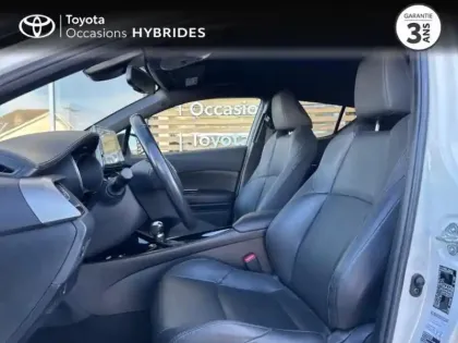 Photo 10 Toyota C-HR  122h Graphic 2WD E-CVT RC18