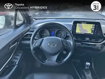 Photo 8 Toyota C-HR  122h Graphic 2WD E-CVT RC18