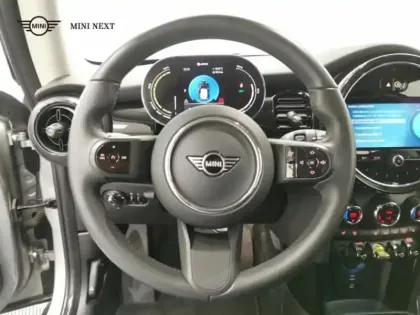 Photo 8 Mini Mini  Cooper SE 184ch Edition Premium BVA 5CV