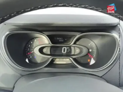 Photo 11 Renault Captur  1.3 TCe 150ch FAP Intens EDC Camera Attelage