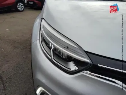 Photo 12 Renault Captur  1.3 TCe 150ch FAP Intens EDC Camera Attelage