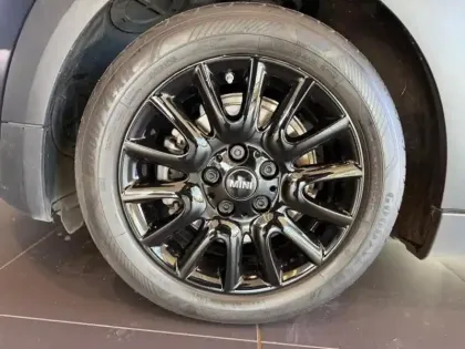 Photo 11 Mini Mini  5 Portes Cooper 136ch Edition Greenwich BVA7 109g