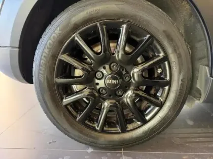 Photo 8 Mini Mini  5 Portes Cooper 136ch Edition Greenwich BVA7 109g